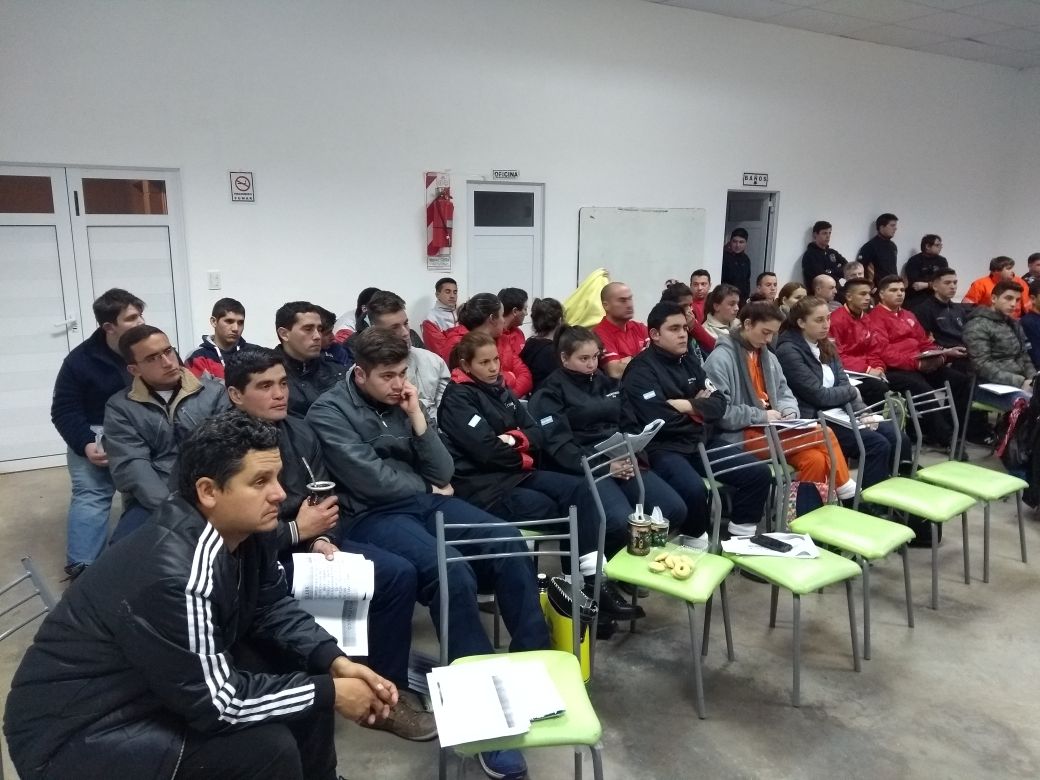 Capacitaci�n para Aspirantes en Psicolog�a de la Emergencia