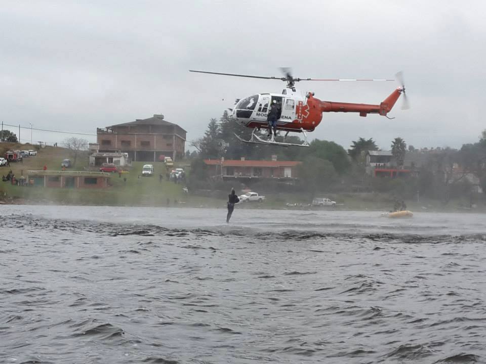 Curso de Rescate Acu�tico con Helic�ptero en Bialet Mass�