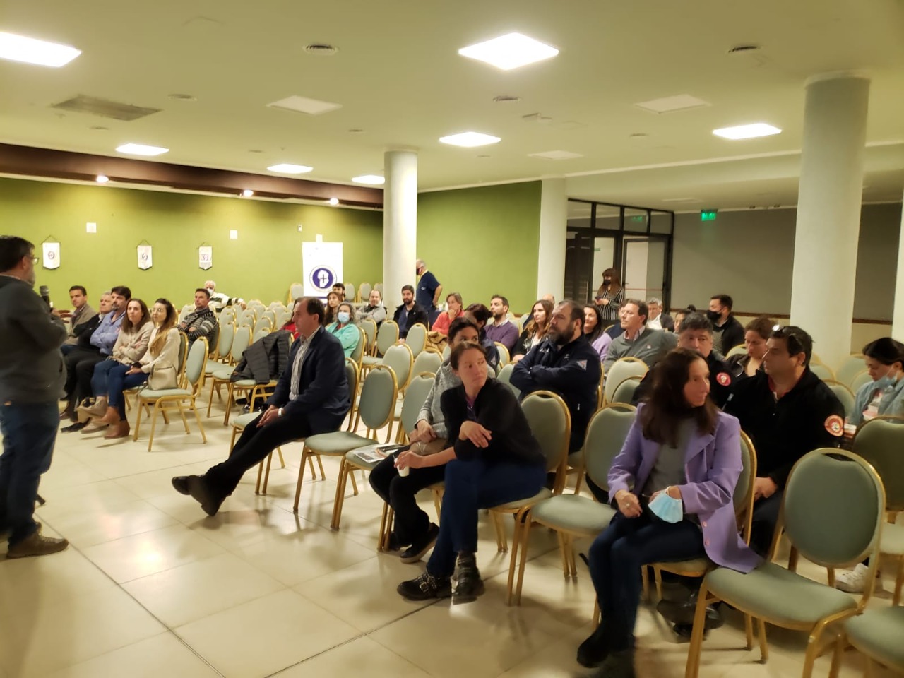 Asistimos a la presentacin del Grupo AVES