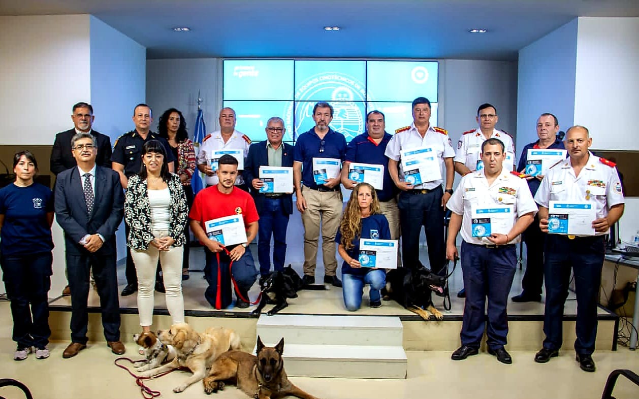 Asistimos a la Acreditacin de 24  Binomios Caninos del SNBV