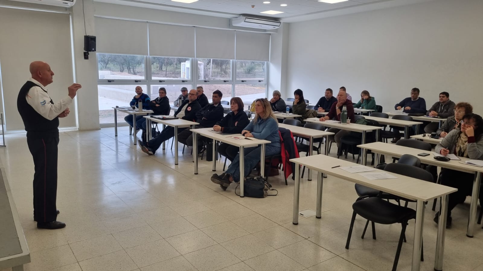 Programa de Formaci�n de Dirigentes en el Mes del Bombero Voluntario
