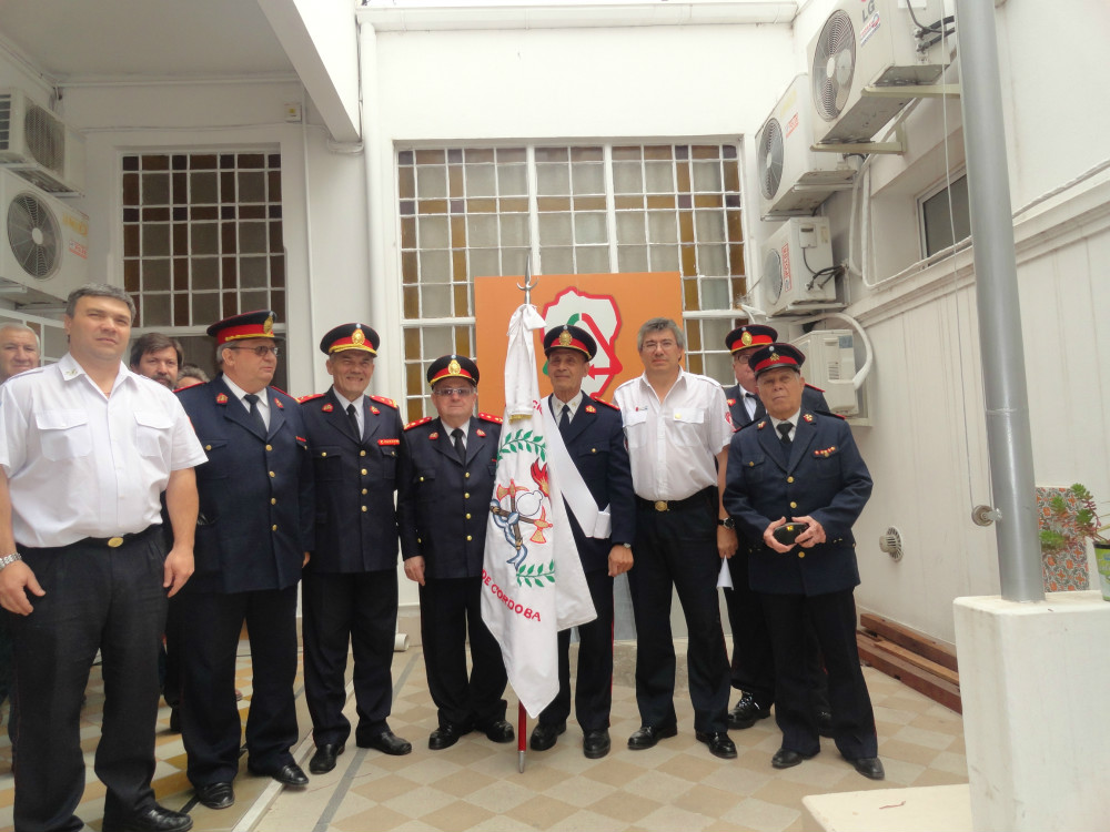 Dignos portadores de la Bandera Federativa
