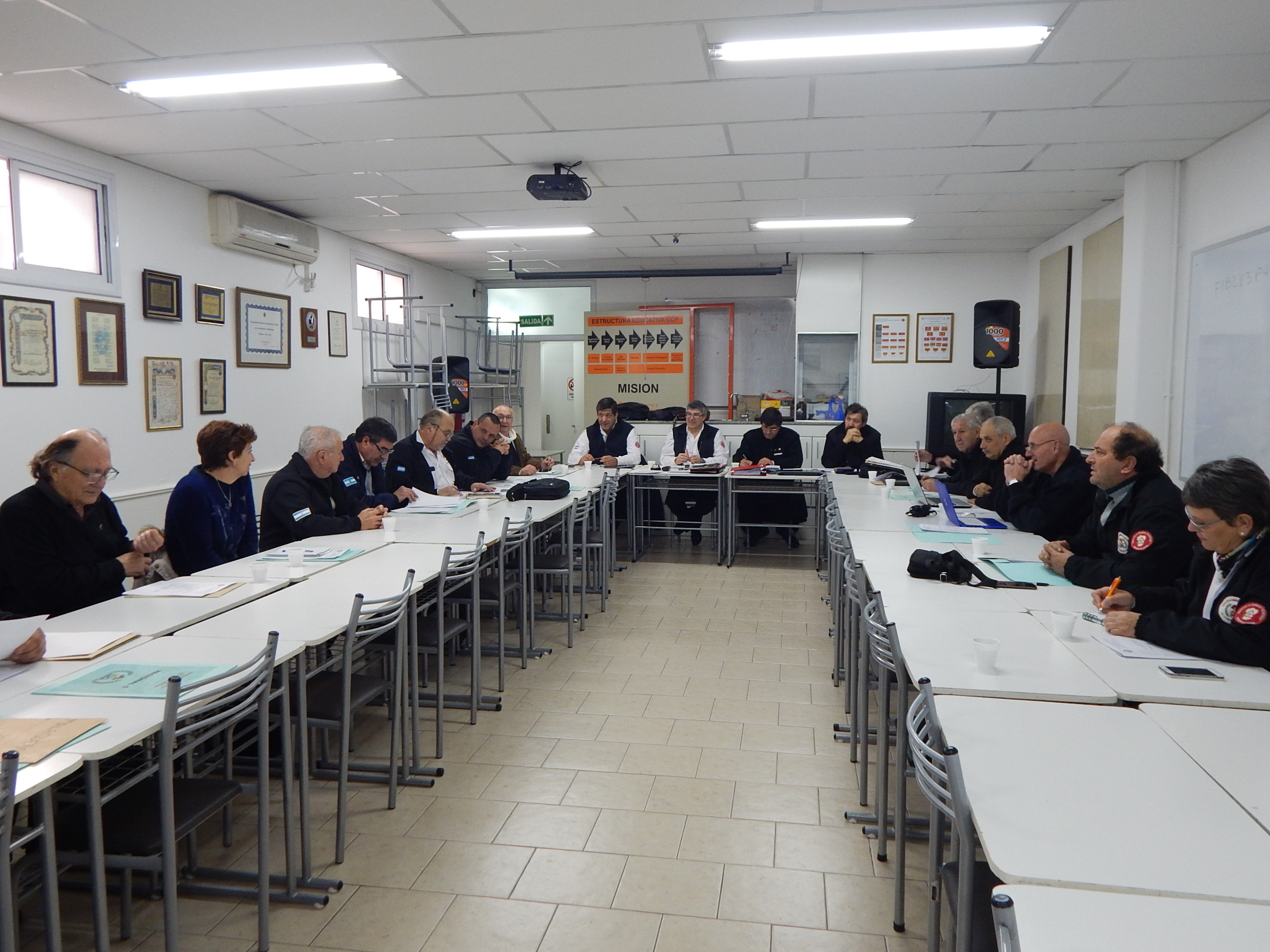 Reuni�n Mensual de Comisi�n Directiva