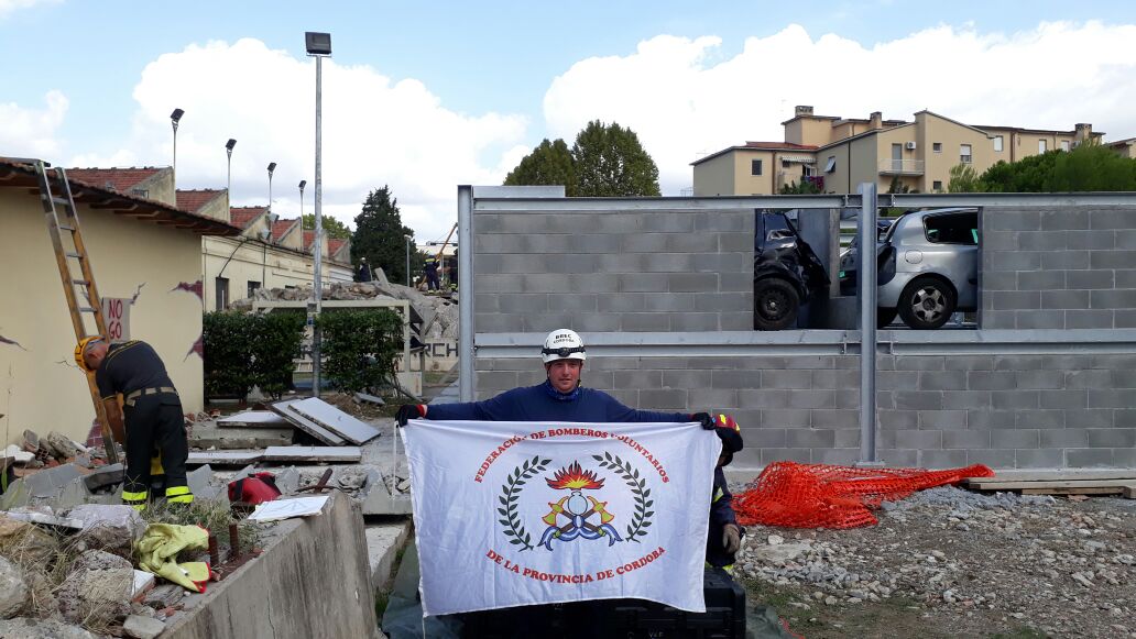 Nuestra Federaci�n participa del Curso BREC USAR en Italia