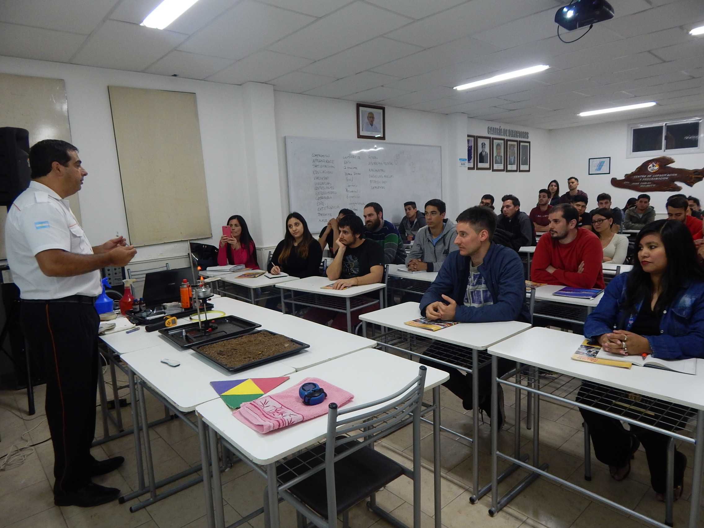 Nuestra Federaci�n capacit� a alumnos de Instituci�n Cervantes
