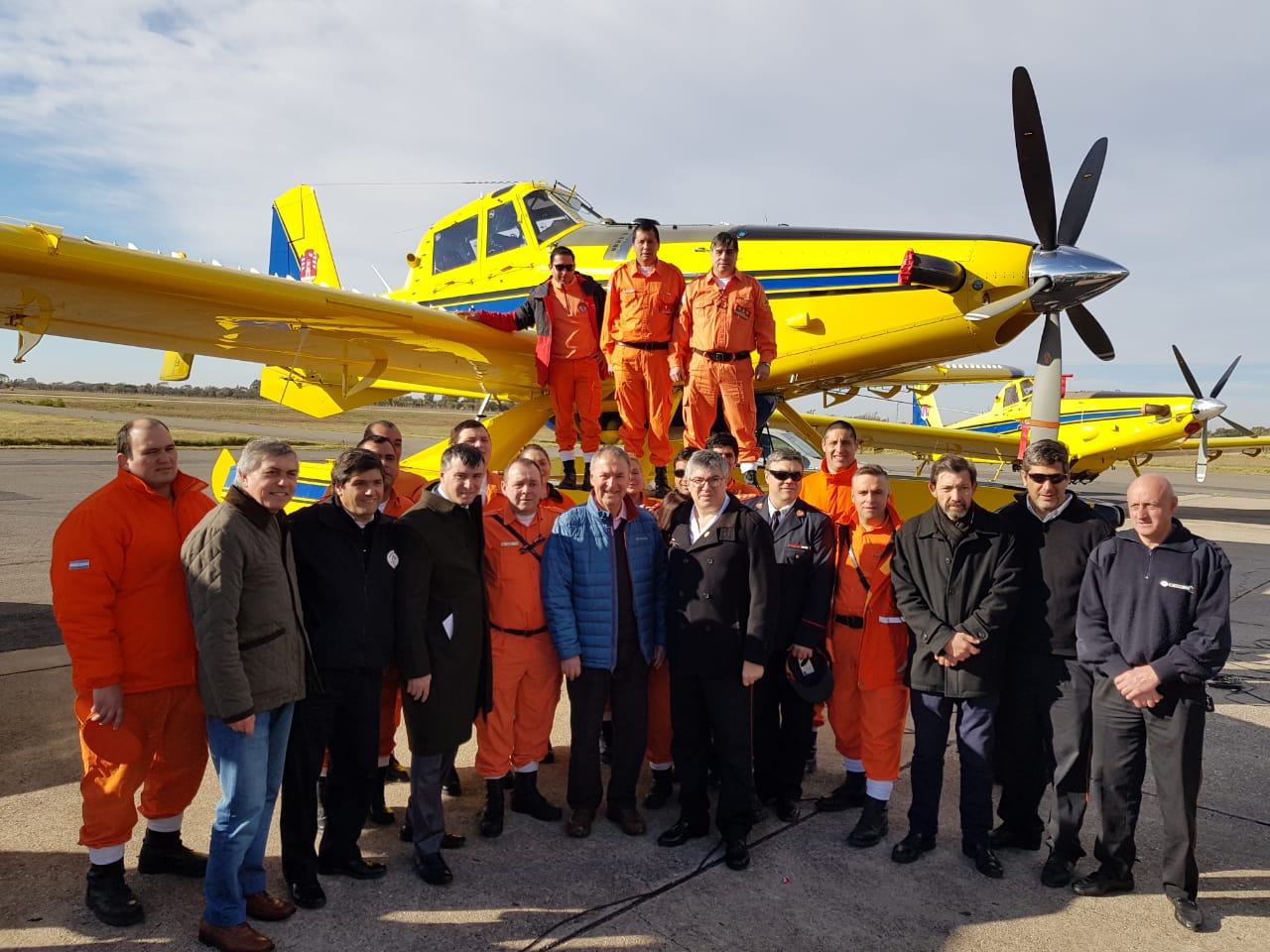 Nuestra Federaci�n en la presentaci�n del Avi�n anfibio AT-802 Fire Boss