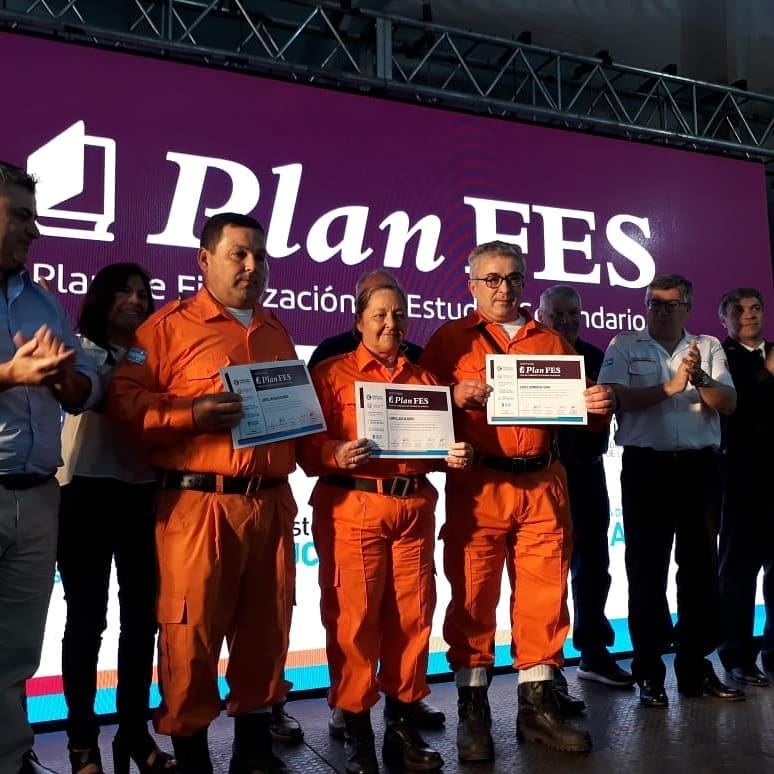 PLAN FES: Egresaron los primeros 87 Bomberos de nuestra Federaci�n