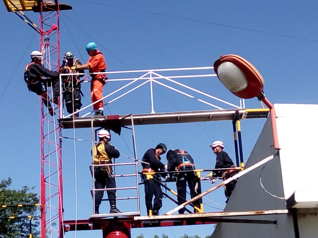 Regional N�1: Pr�cticas del Departamento Rescate con Cuerdas