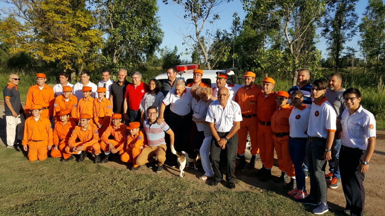 Nuevo Veh�culo para los Bomberos Voluntarios de Manfredi