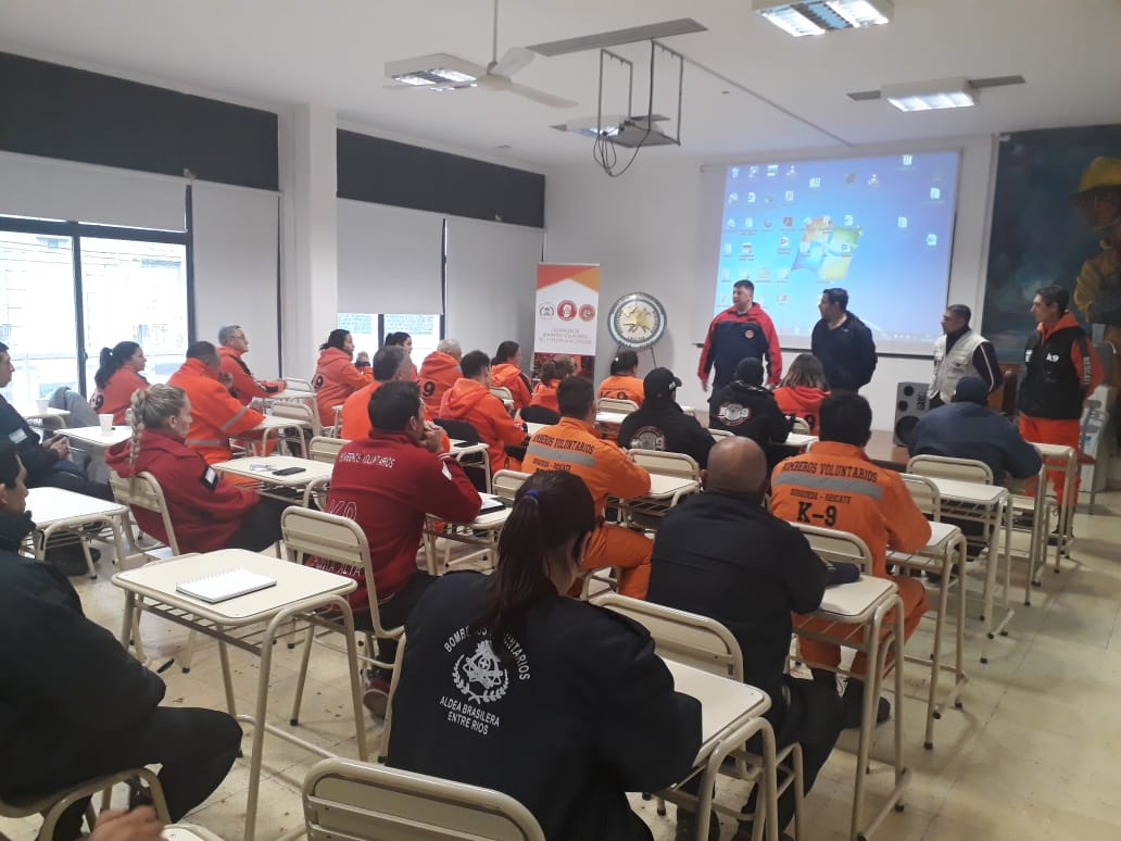 Capacitaci�n y Certificaci�n de Brigadas K9: Etapas I y II