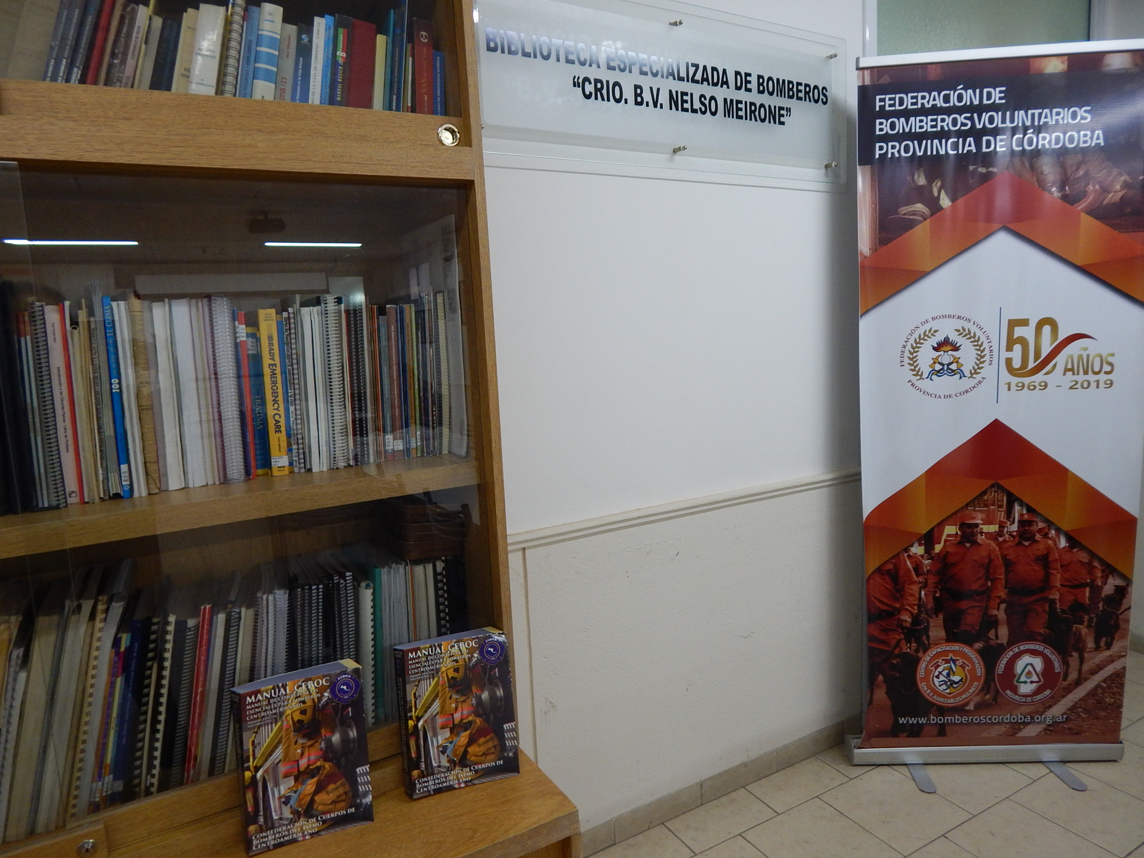 Recibimos los Manuales CEBOC del Cuerpo de Bomberos de Panam�