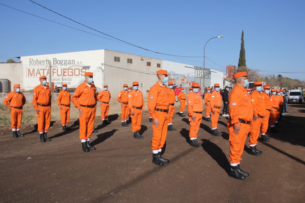 Autoridades Federativas en el 40� Aniversario de B.V. De�n Funes