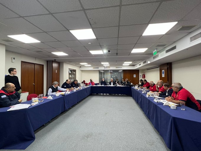 Participamos en Reuniones de Mesa Ejecutiva y Comisi�n Directiva del CFBVRA