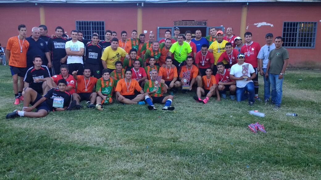 Torneo de F�tbol: 17� Aniversario de la Asociaci�n de B.V. de Villa Nueva